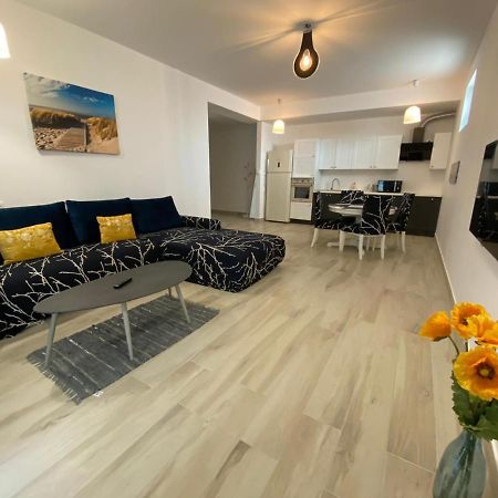 Marina Surf Hotell Năvodari Exteriör bild