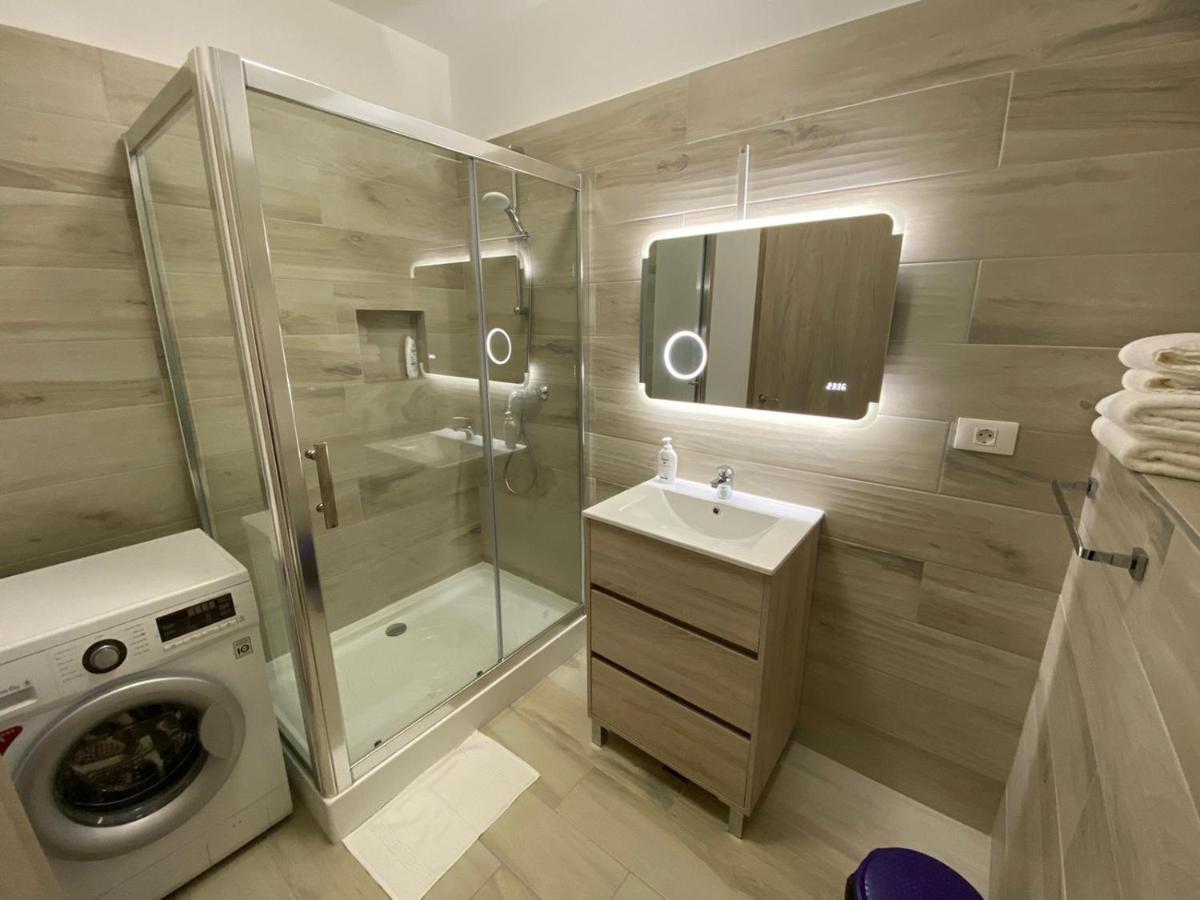 Marina Surf Hotell Năvodari Exteriör bild