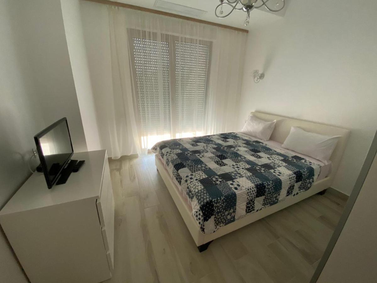 Marina Surf Hotell Năvodari Exteriör bild