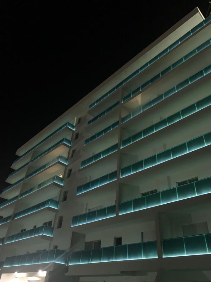Marina Surf Hotell Năvodari Exteriör bild